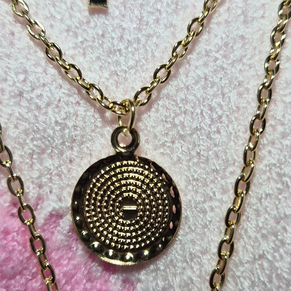 Women's Gold Layered Star Bar Coin Pendant Necklace One Size - Picture 3 of 8